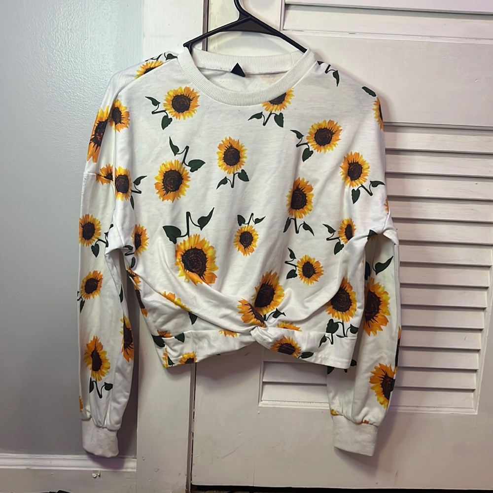 Sunflower sweatshirt cropped